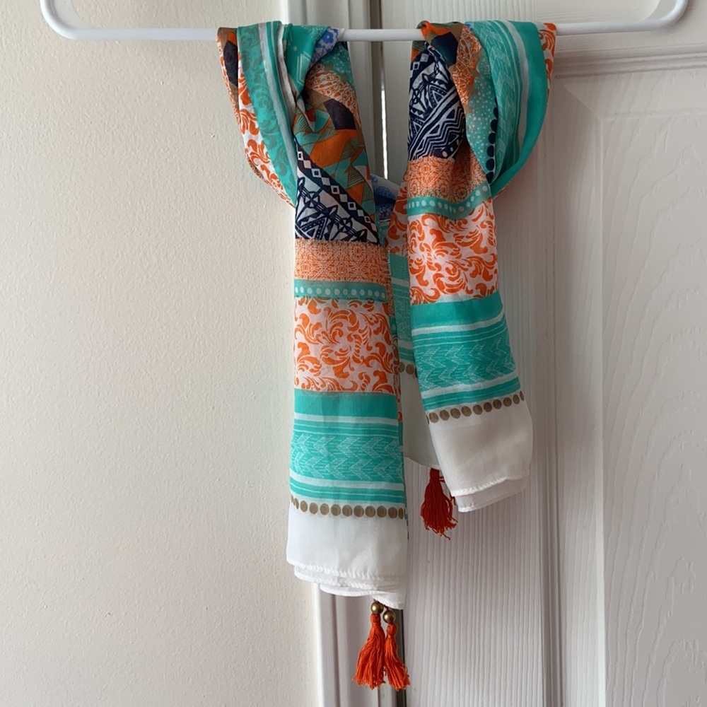 New Cato square scarf wrap